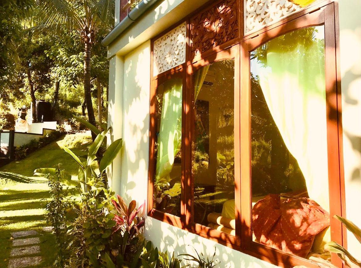 Villa Cantik Sambirenteng 그레텍 객실 사진